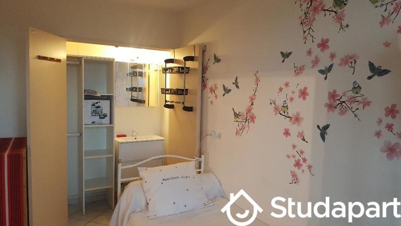 Chambre - 10 m² - 1 pièce