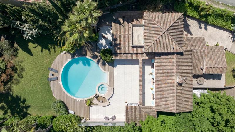 Maison - 165 m² - 5 pièces