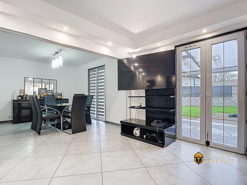 Maison - 112 m² - 7 pièces