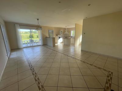 Maison - 159 m² - 6 pièces