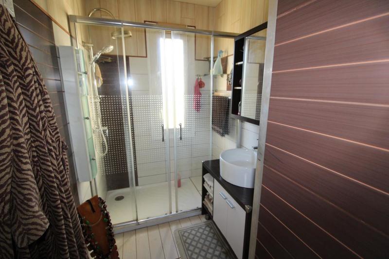 Villa - 104 m² - 4 pièces