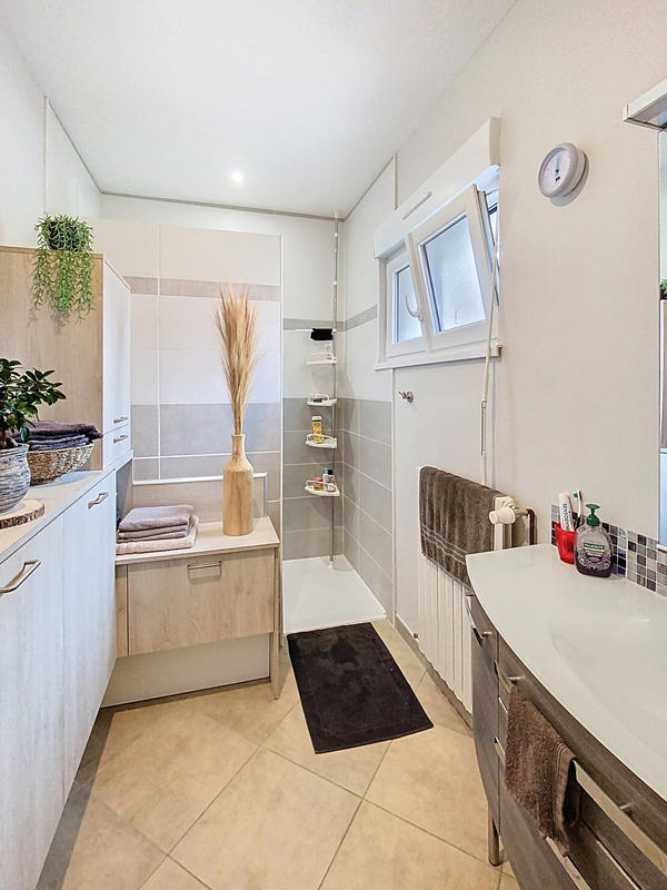 Maison - 164 m² - 8 pièces