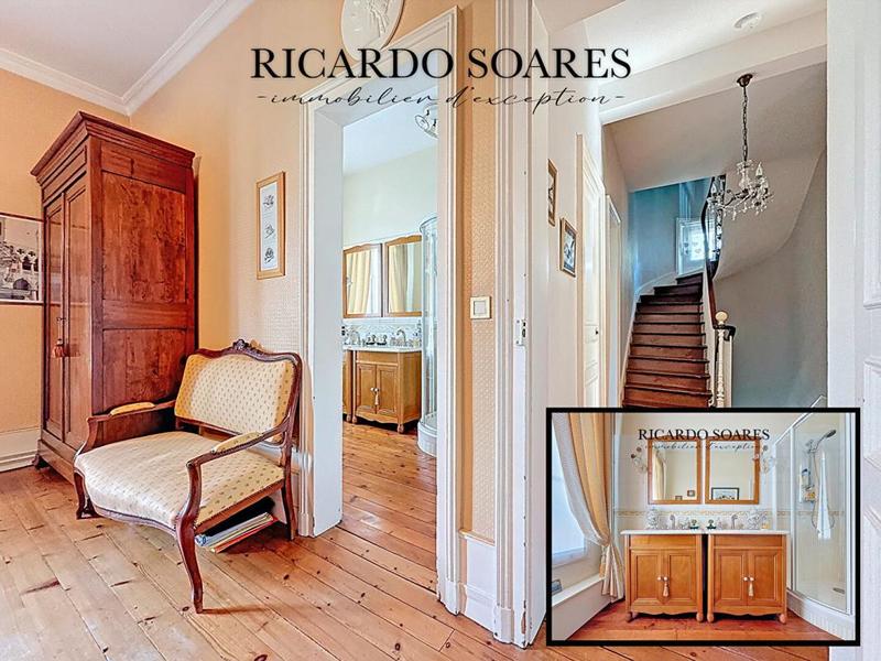 Demeure - 278 m² - 11 pièces