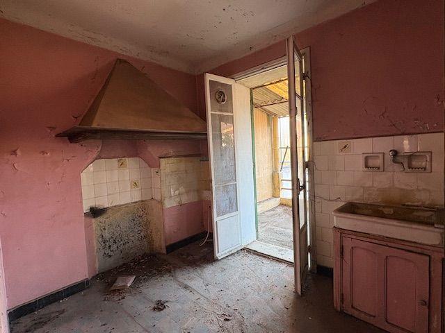 Immeuble - 99 m² - 5 pièces