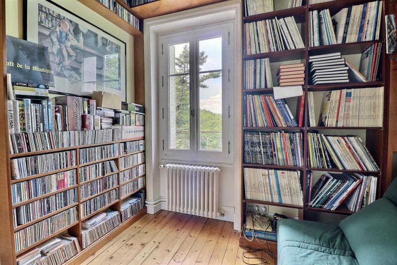 Propriété - 300 m² - 11 pièces