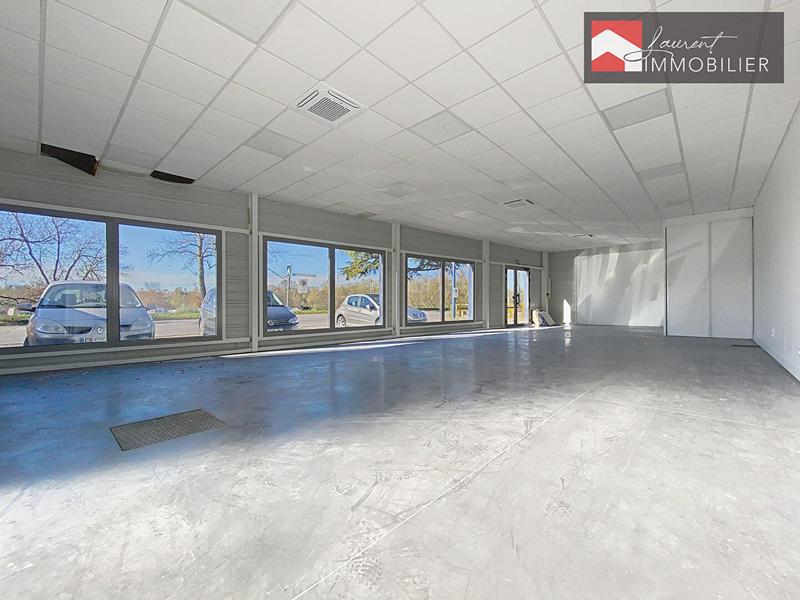 Local commercial - 106 m² - 1 pièce