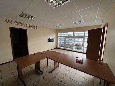 Local d'activités - 475 m² - 10 pièces