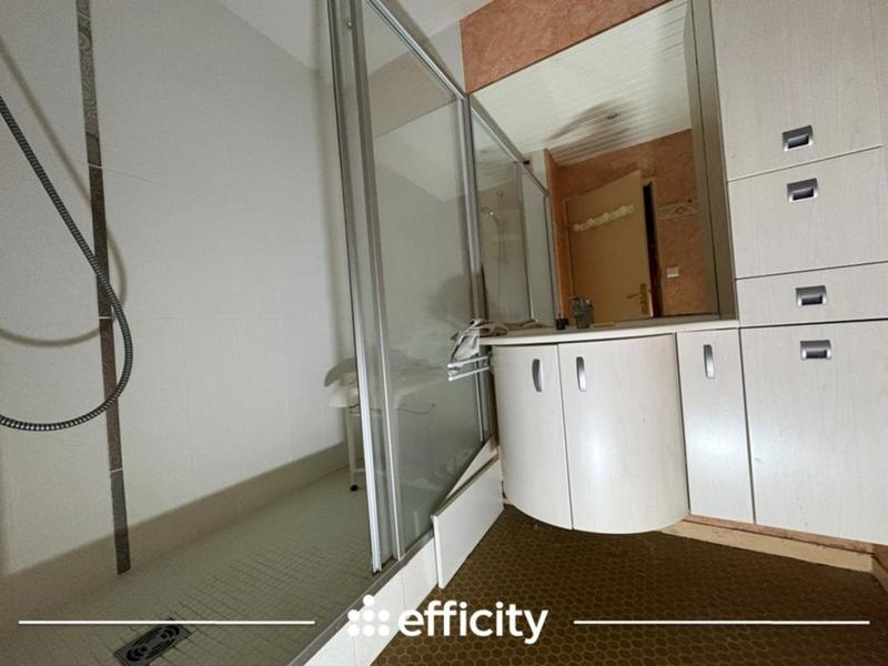 Appartement - 83 m² - 4 pièces