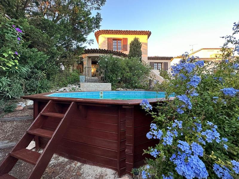 Maison - 160 m² - 5 pièces