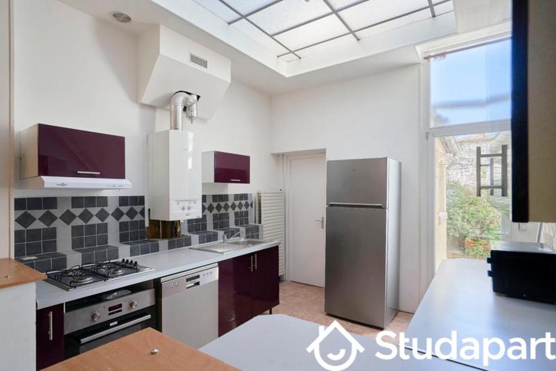 Chambre - 10 m² - 1 pièce