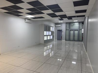 Local commercial - 165 m² - 3 pièces