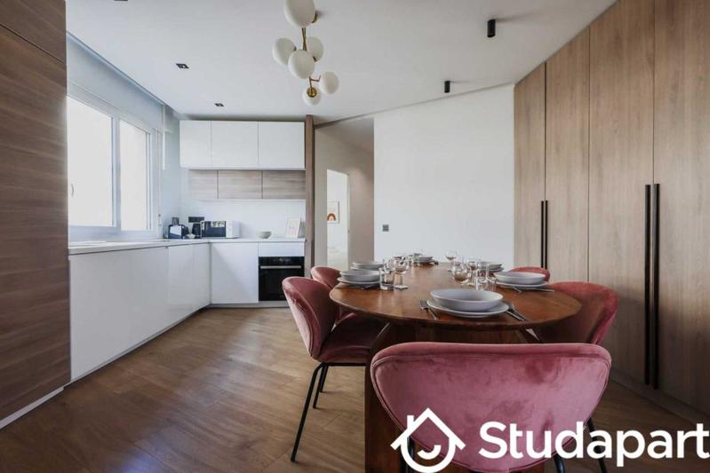 Appartement - 85 m² - 3 pièces