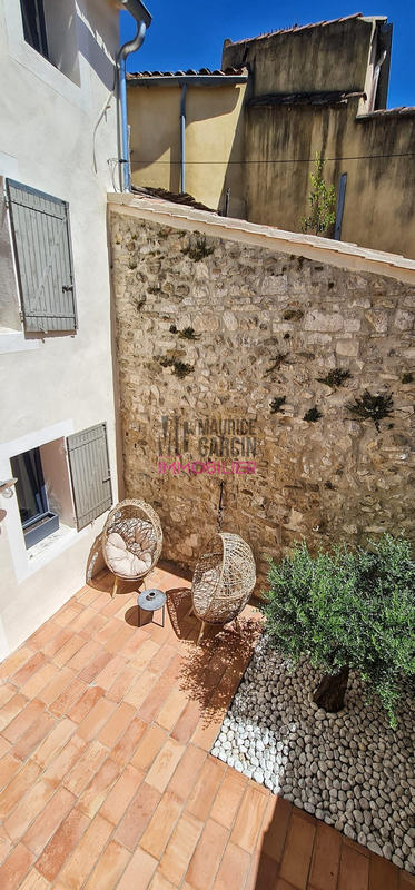 Maison - 220 m² - 9 pièces