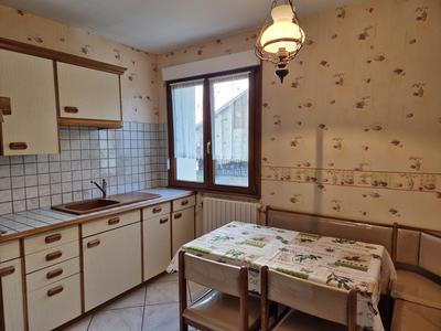 Maison traditionnelle - 95 m² - 5 pièces