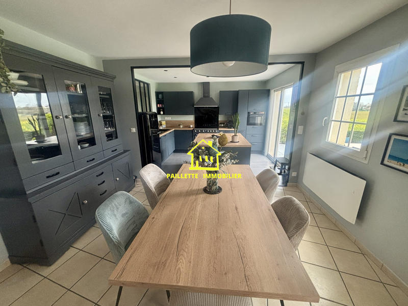 Maison contemporaine - 225 m² - 6 pièces