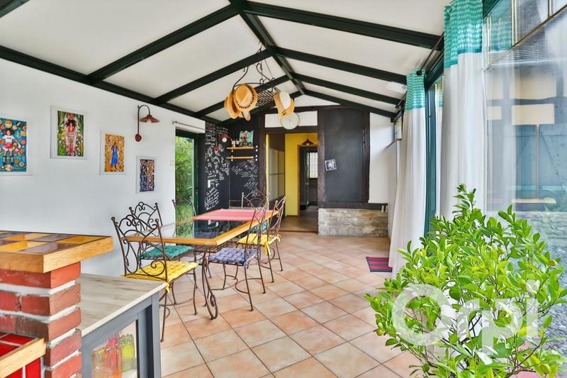 Maison - 161 m² - 5 pièces
