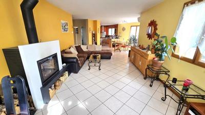 Maison - 147 m² - 6 pièces