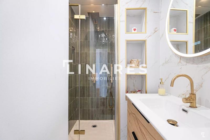 Appartement - 111 m² - 5 pièces