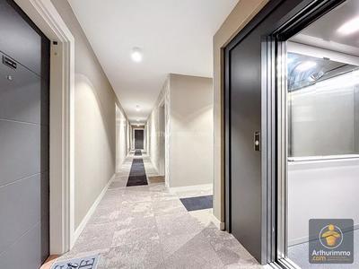 Appartement - 83 m² - 4 pièces