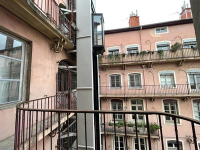 Appartement - 92 m² - 3 pièces