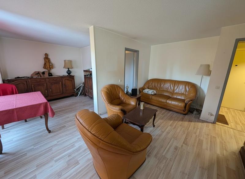 Appartement - 98 m² - 4 pièces