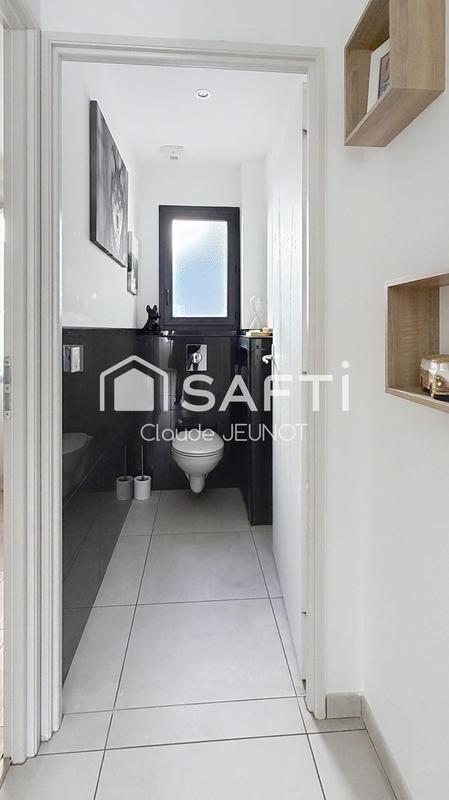 Maison - 108 m² - 5 pièces