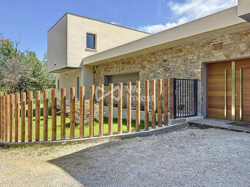 Villa - 280 m² - 5 pièces