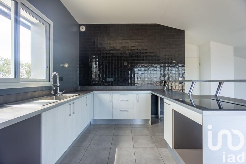 Maison - 96 m² - 4 pièces