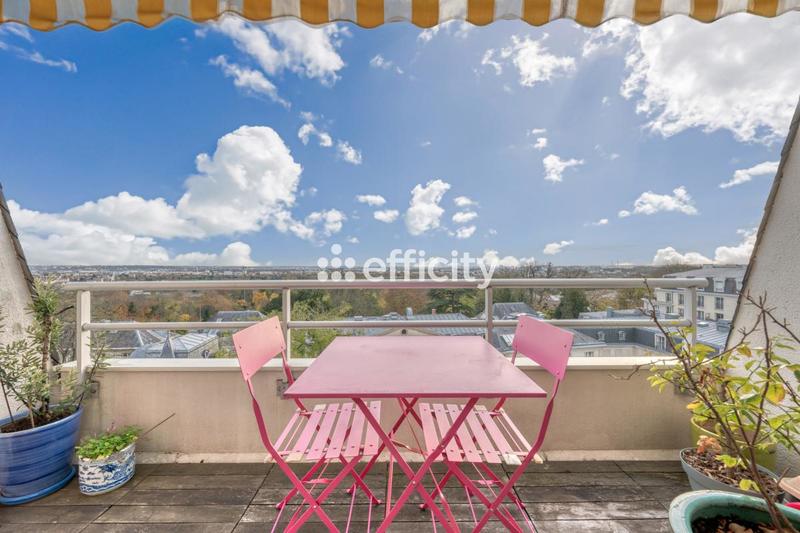 Appartement - 144 m² - 7 pièces