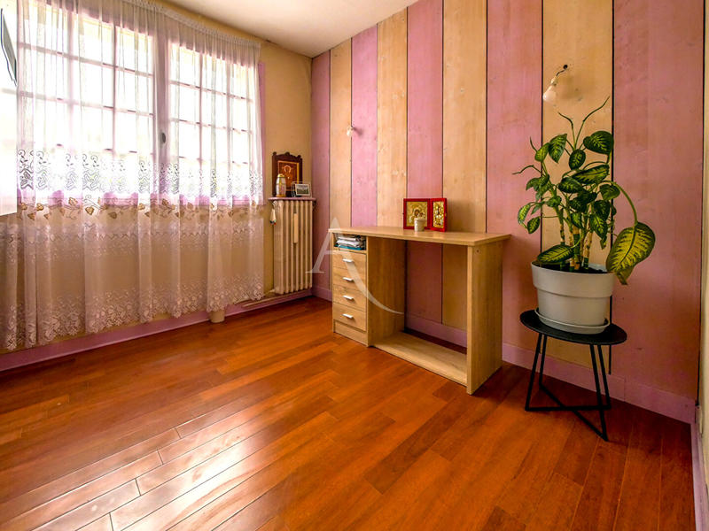 Maison - 170 m² - 7 pièces