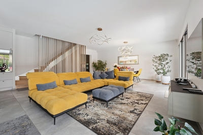 Maison - 270 m² - 7 pièces