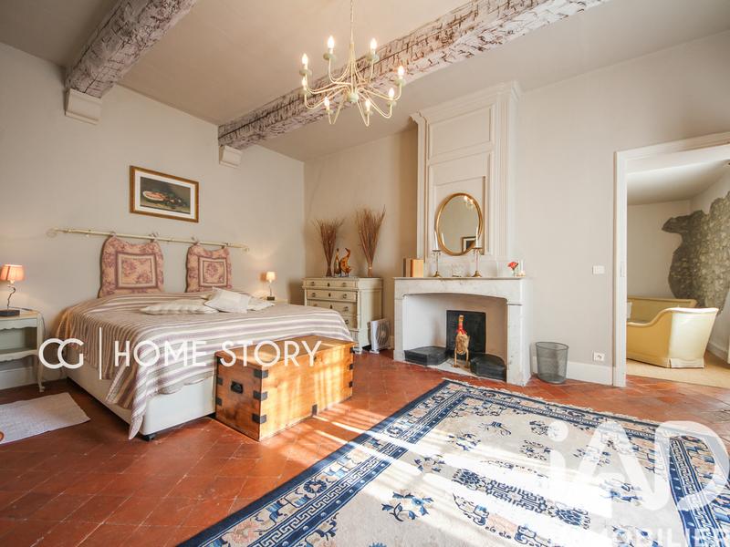 Maison - 788 m² - 18 pièces