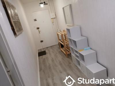 Chambre - 12 m² - 1 pièce