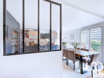 Appartement - 102 m² - 5 pièces