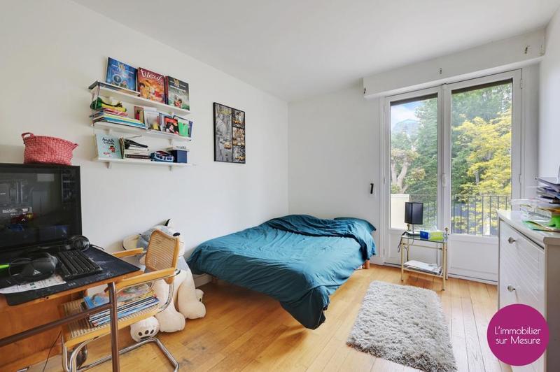 Villa - 300 m² - 7 pièces