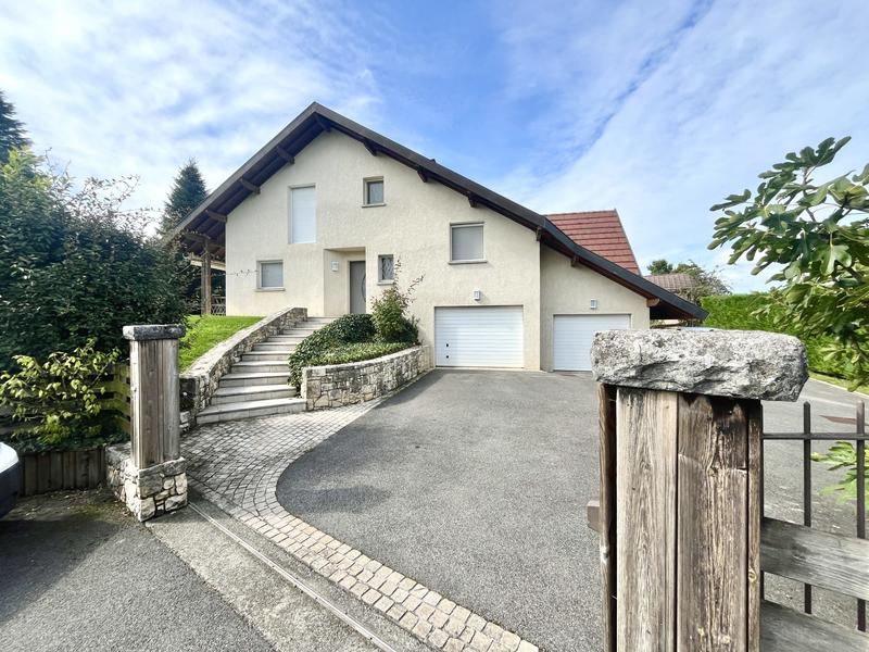 Maison - 156 m² - 6 pièces