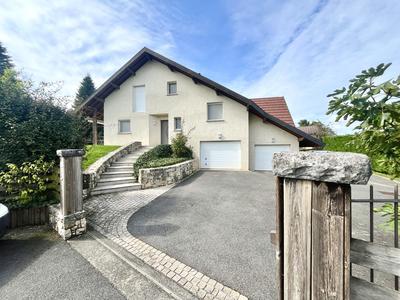 Maison - 156 m² - 6 pièces