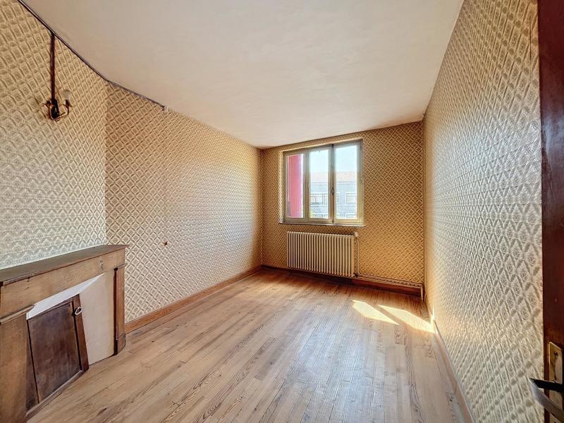 Maison - 210 m² - 9 pièces