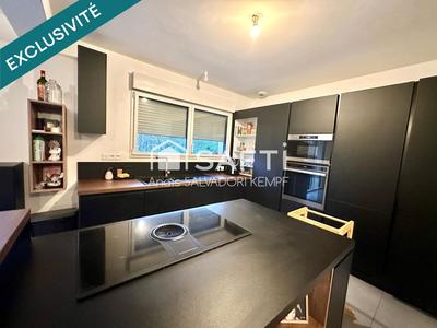 Maison - 95 m² - 4 pièces