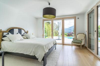 Maison - 160 m² - 8 pièces