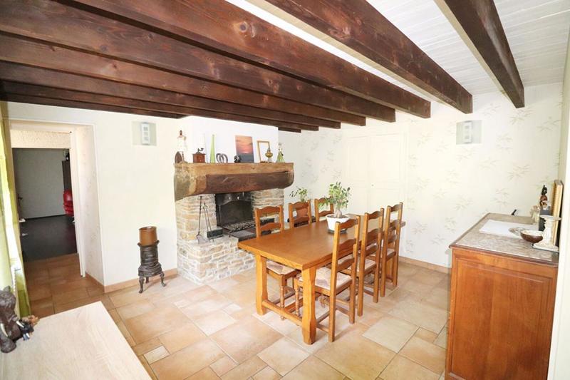 Maison en pierre - 146 m² - 6 pièces