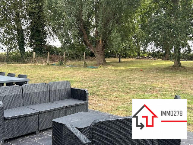 Maison - 215 m² - 7 pièces