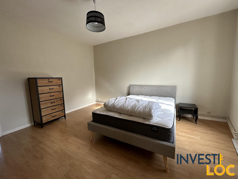 Appartement - 80 m² - 3 pièces