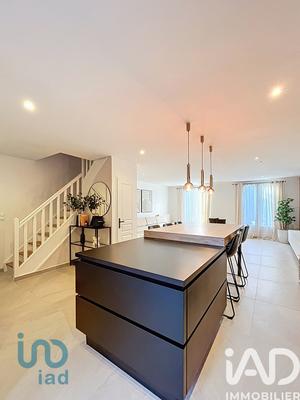 Maison - 111 m² - 4 pièces