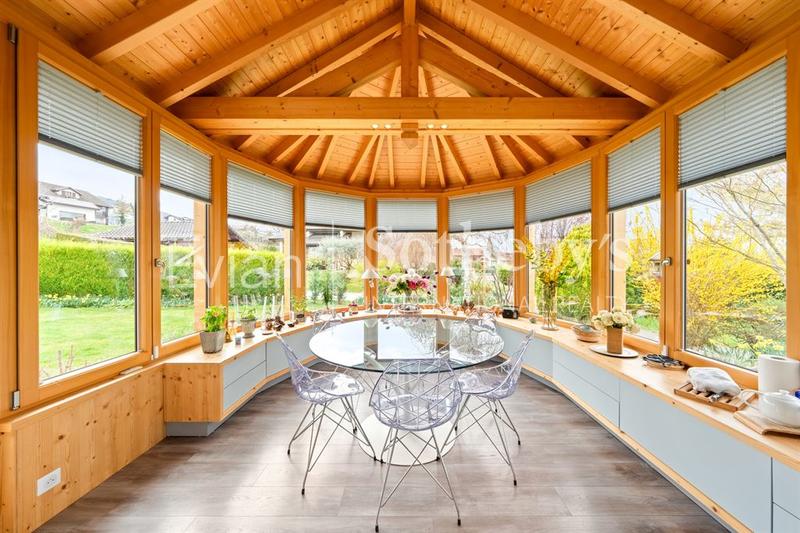 Maison - 189 m² - 8 pièces