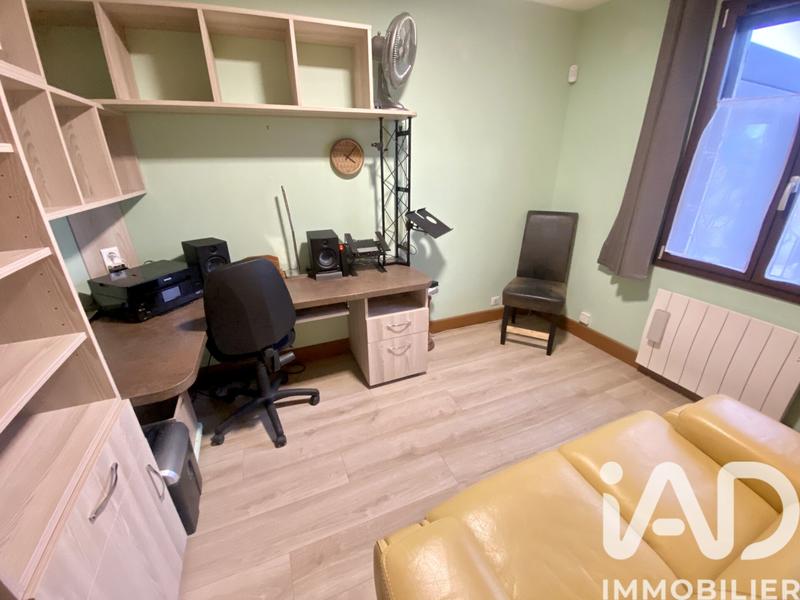 Maison - 99 m² - 5 pièces