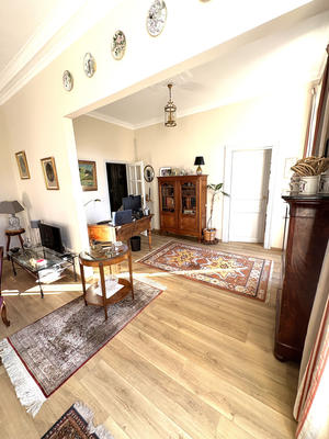 Appartement - 168 m² - 5 pièces