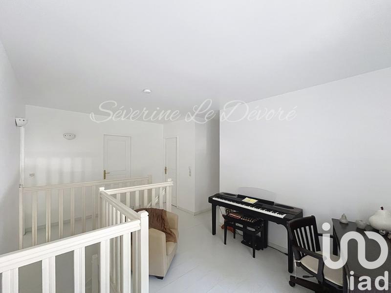 Maison - 181 m² - 8 pièces