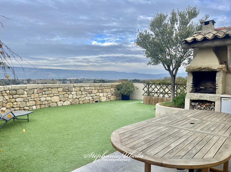 Maison - 235 m² - 6 pièces