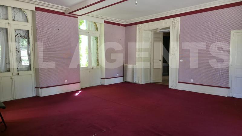 Château - 400 m² - 14 pièces